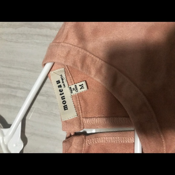 Two shirts , sleeve less - Picture 2 of 4